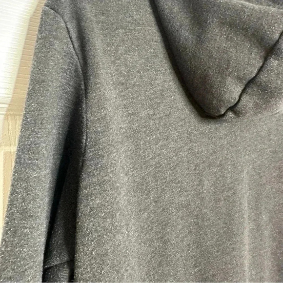 G21 Hoodie Blackish Grey Front Pocket Size Medium - Picture 9 of 16